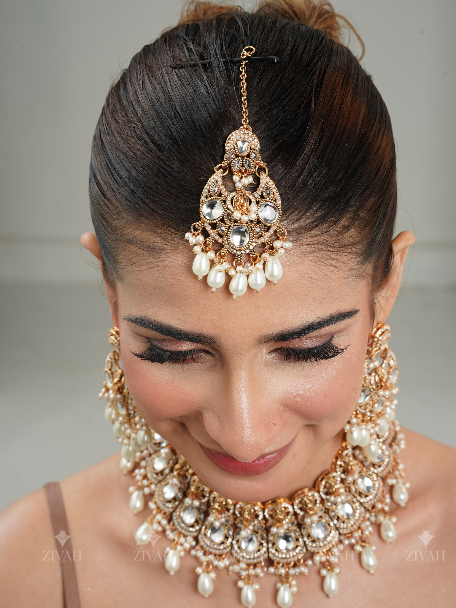 Exclusive Rajwadi Kundan Necklace Set