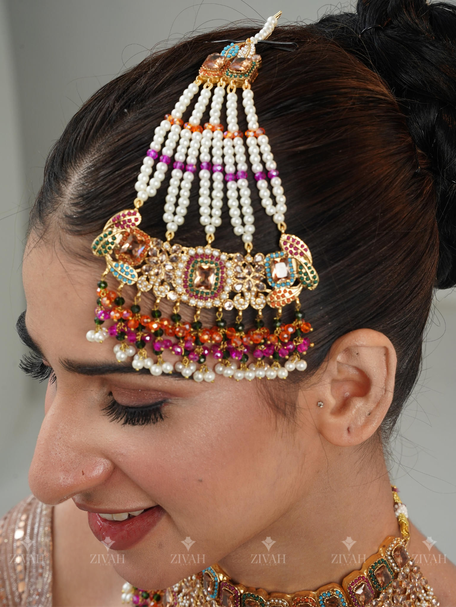 Rang-e-husn Nauratan Bridal Set