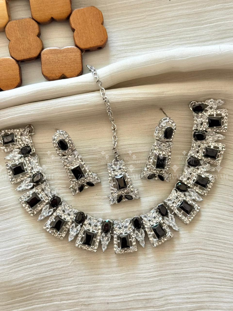 Imperial Royal Set with Tika2