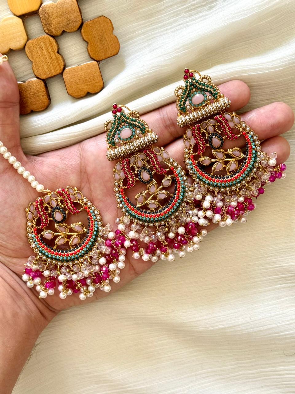 Nauratan Earings & Teeka