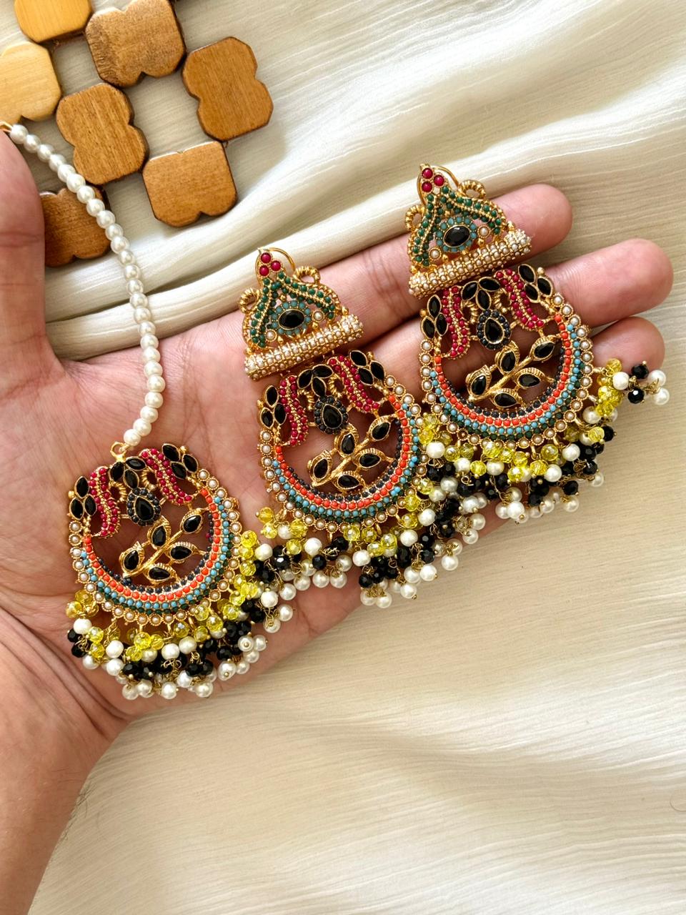 Nauratan Earings & Teeka