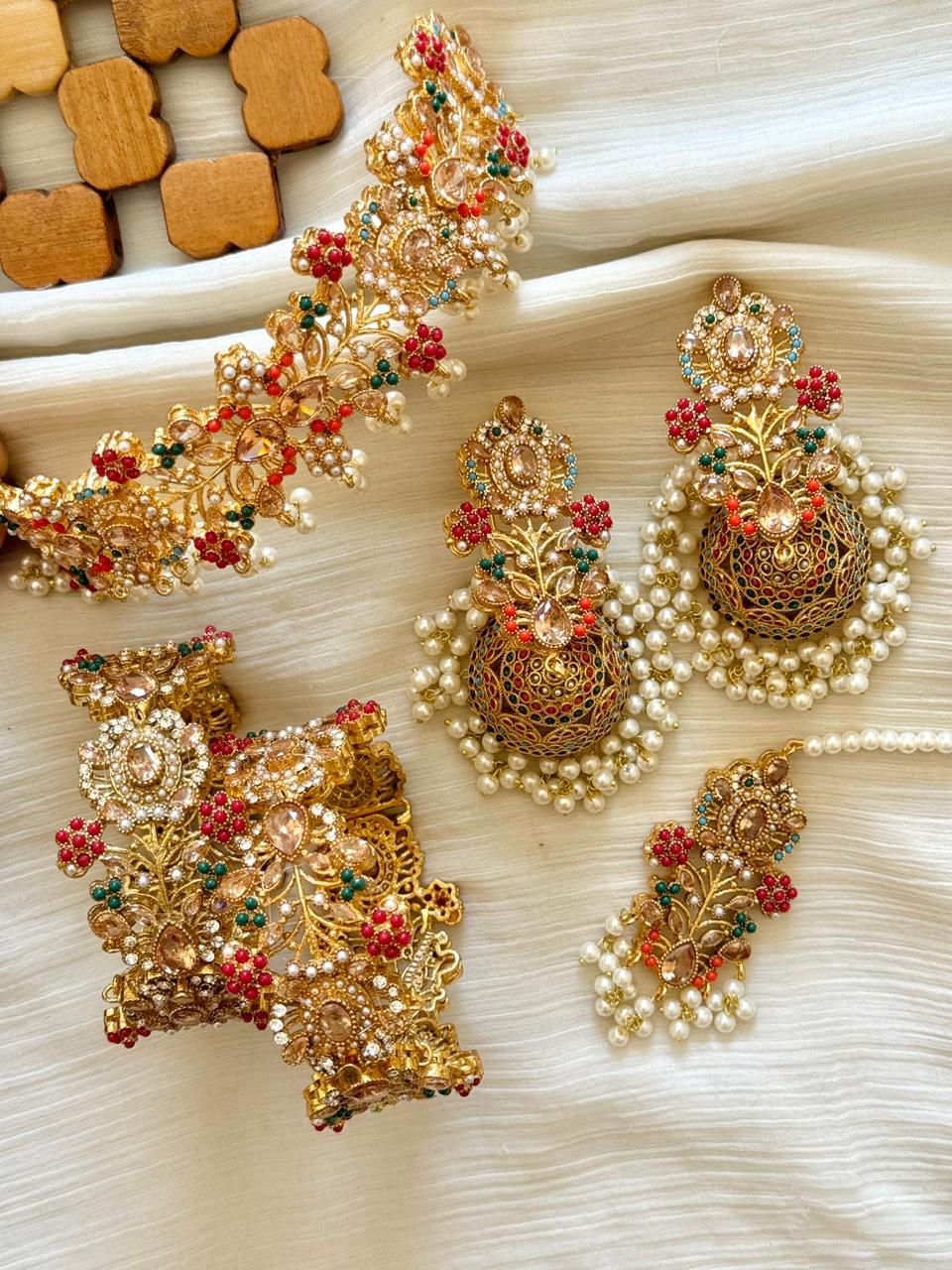 Nauratan Trendy Set With Standard Size Lock Bangles