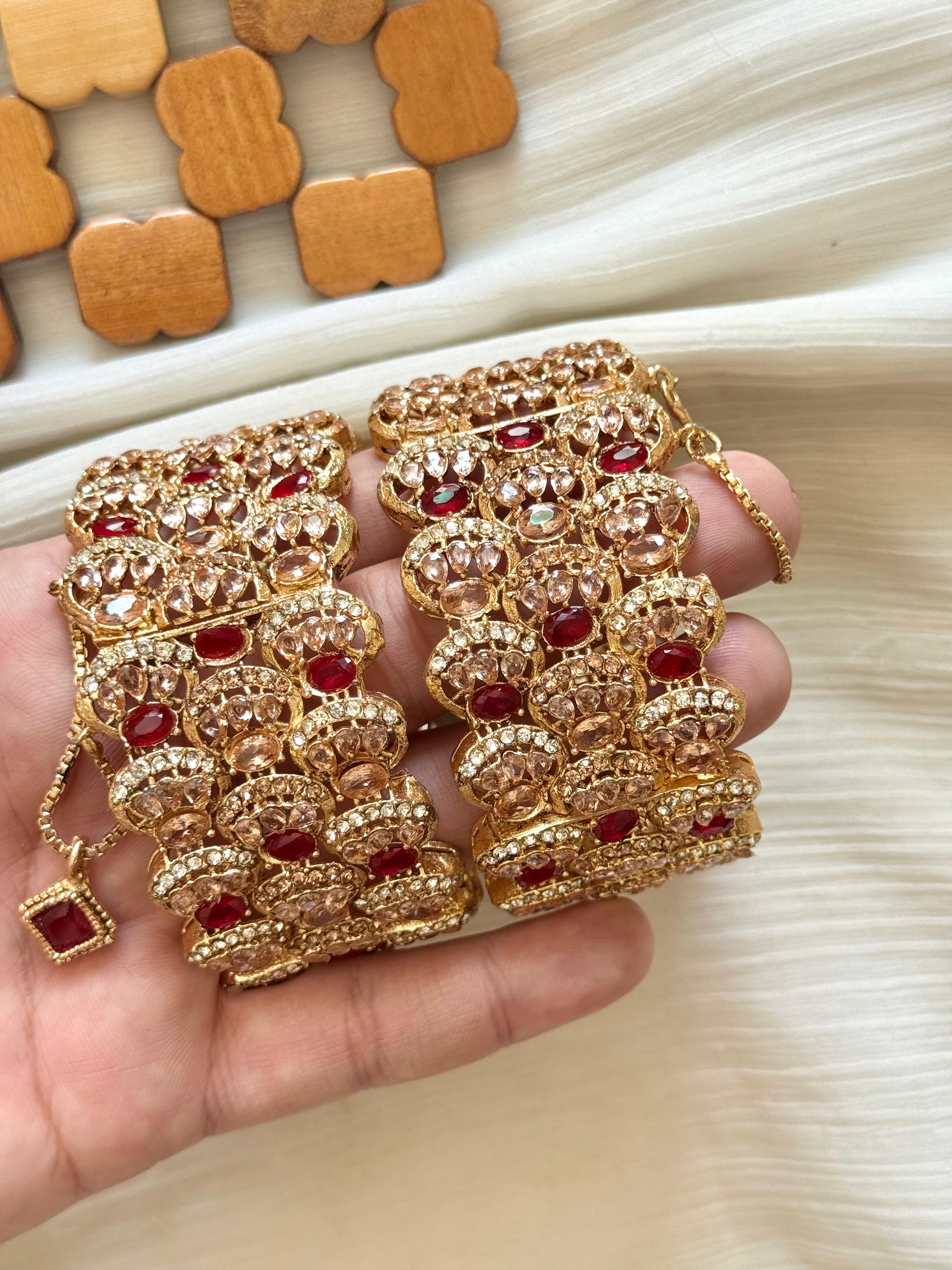 Gold Polish Zircon Openable Bangle