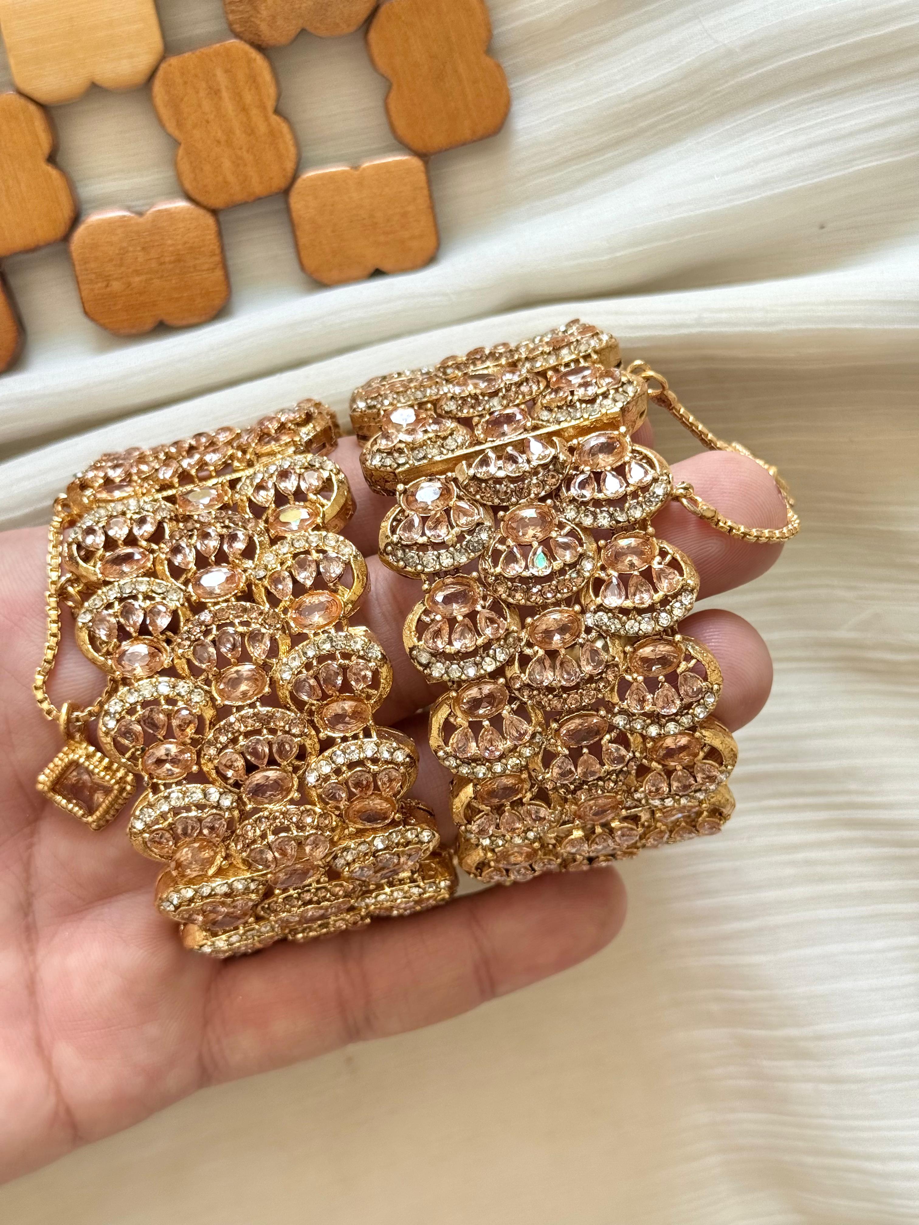 Gold Polish Zircon Openable Bangle