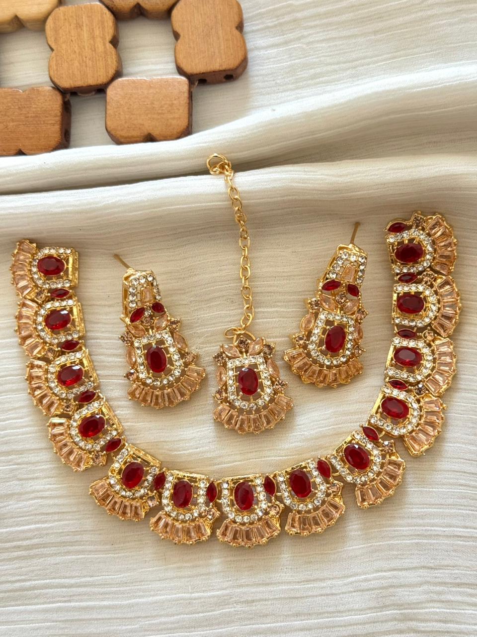 The Splendide Necklace Set