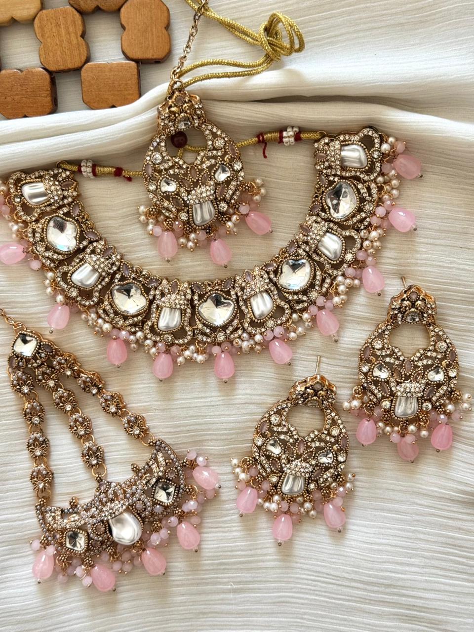 Pure Gulnaar Pearl Kundan Set