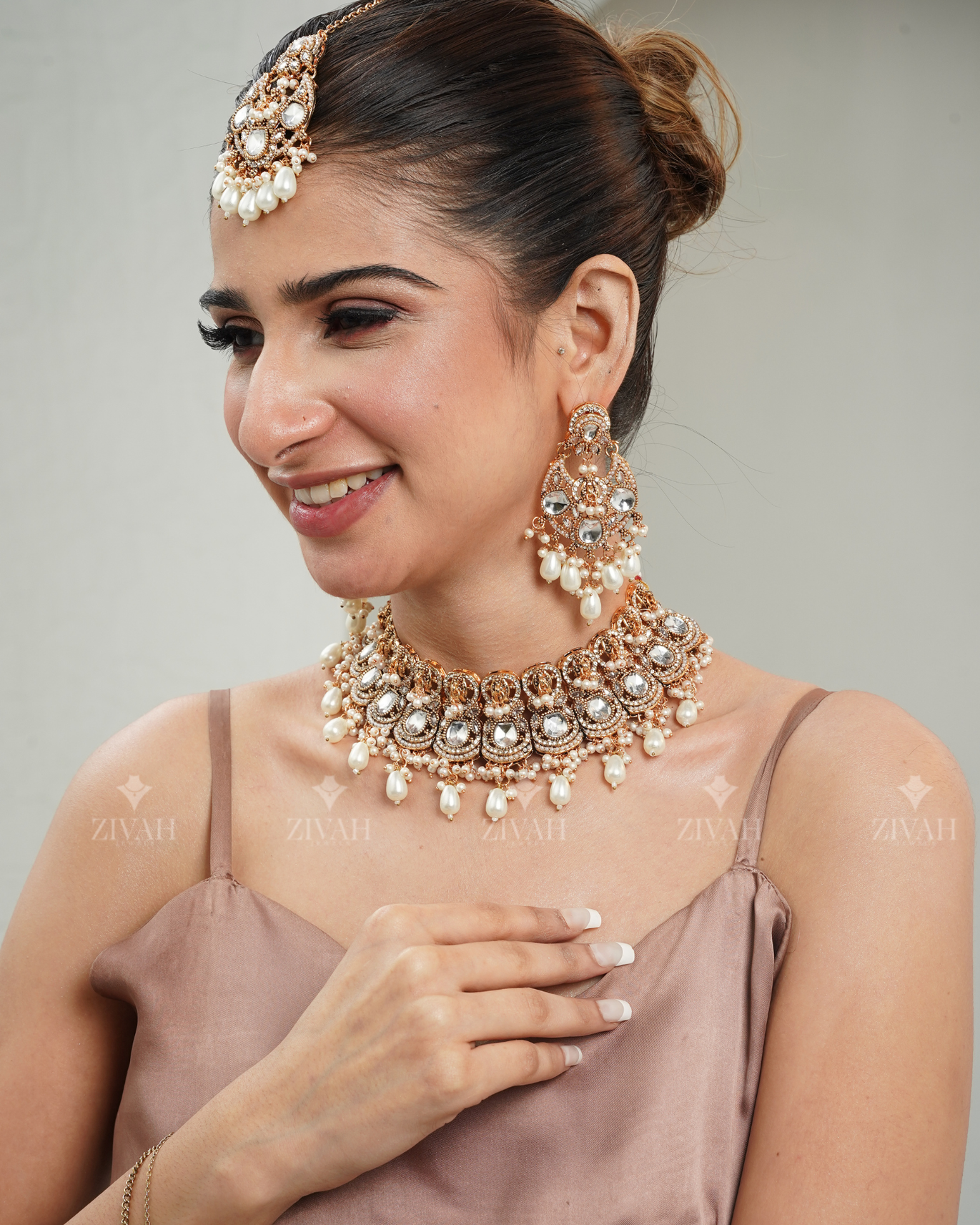 Exclusive Rajwadi Kundan Necklace Set