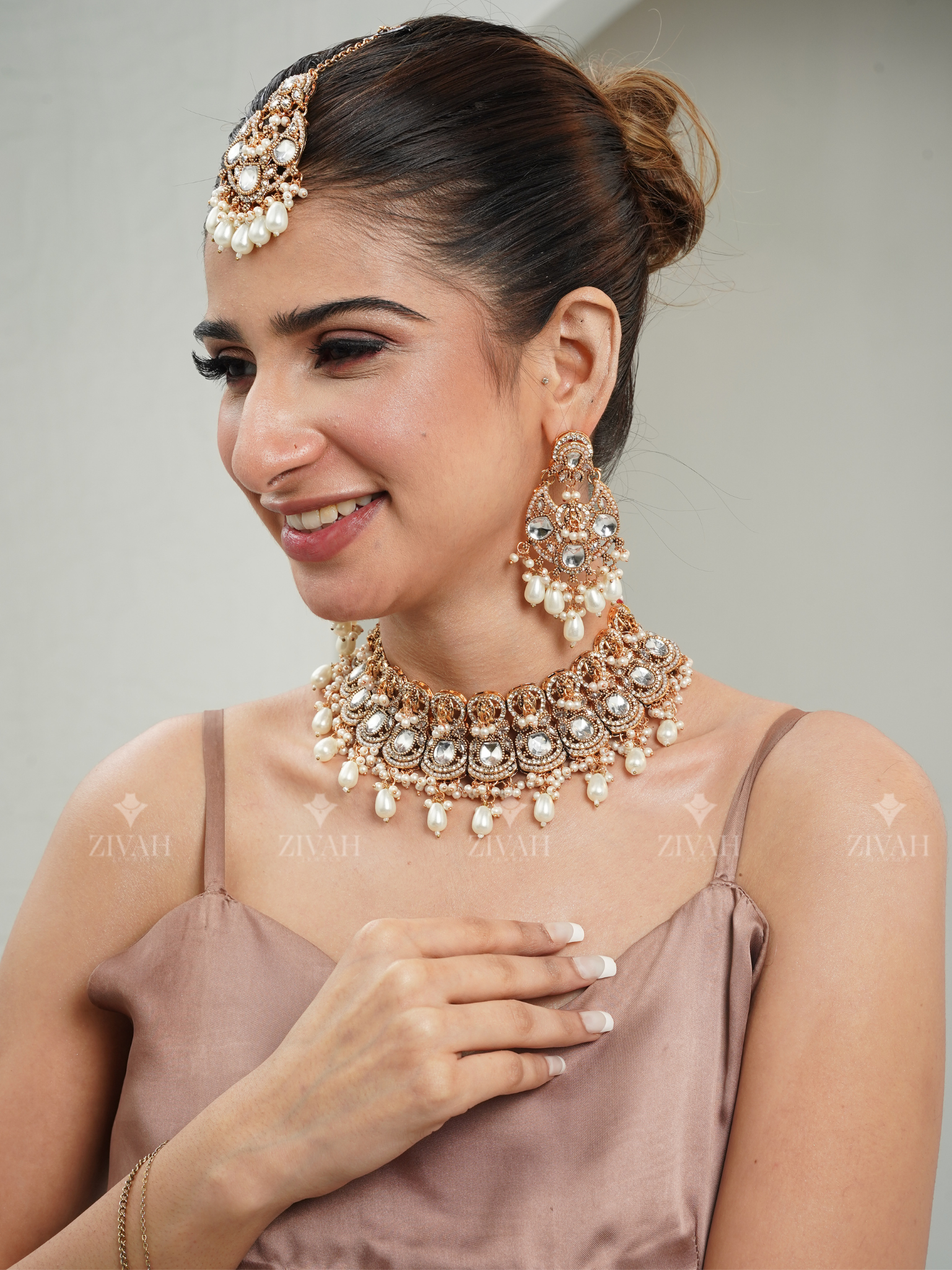 Exclusive Rajwadi Kundan Necklace Set