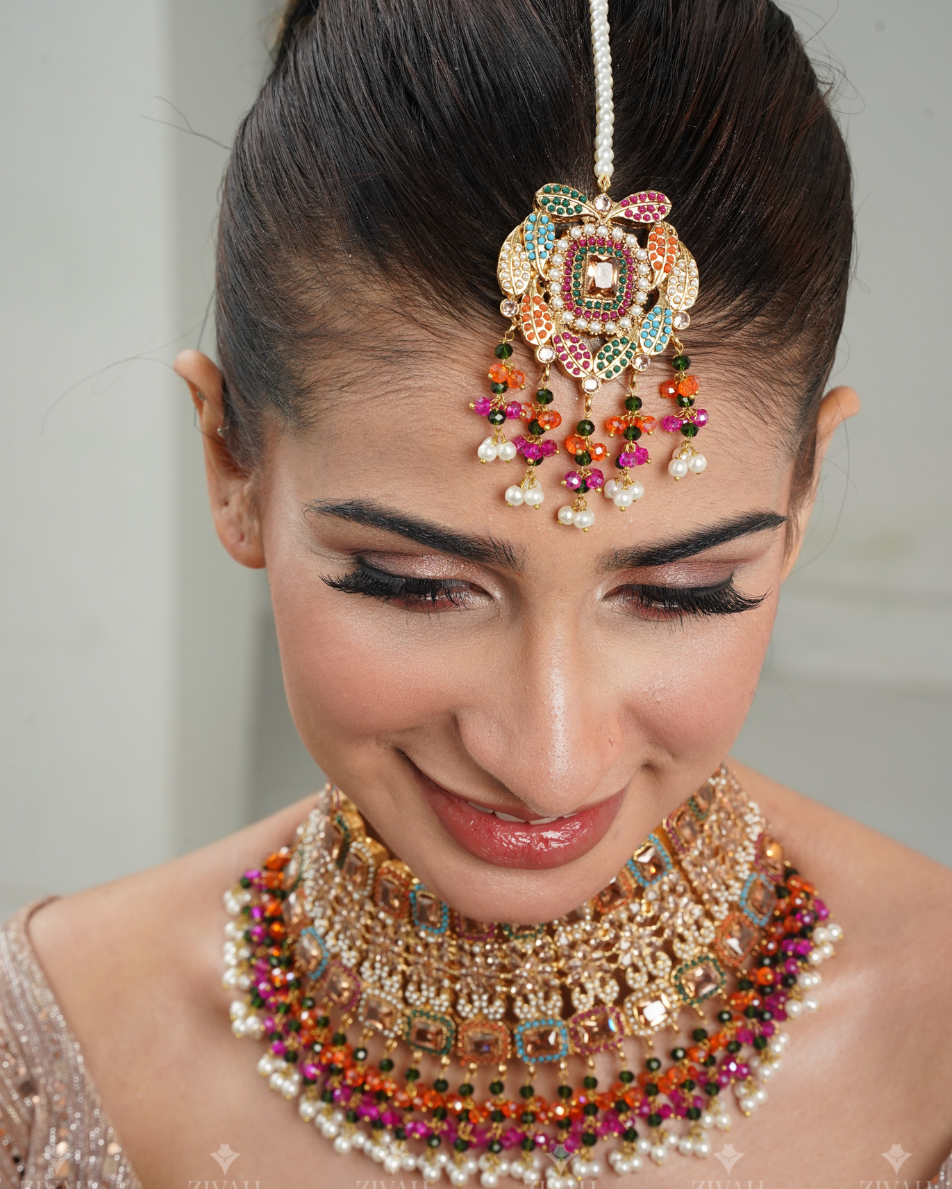 Rang-e-husn Nauratan Bridal Set