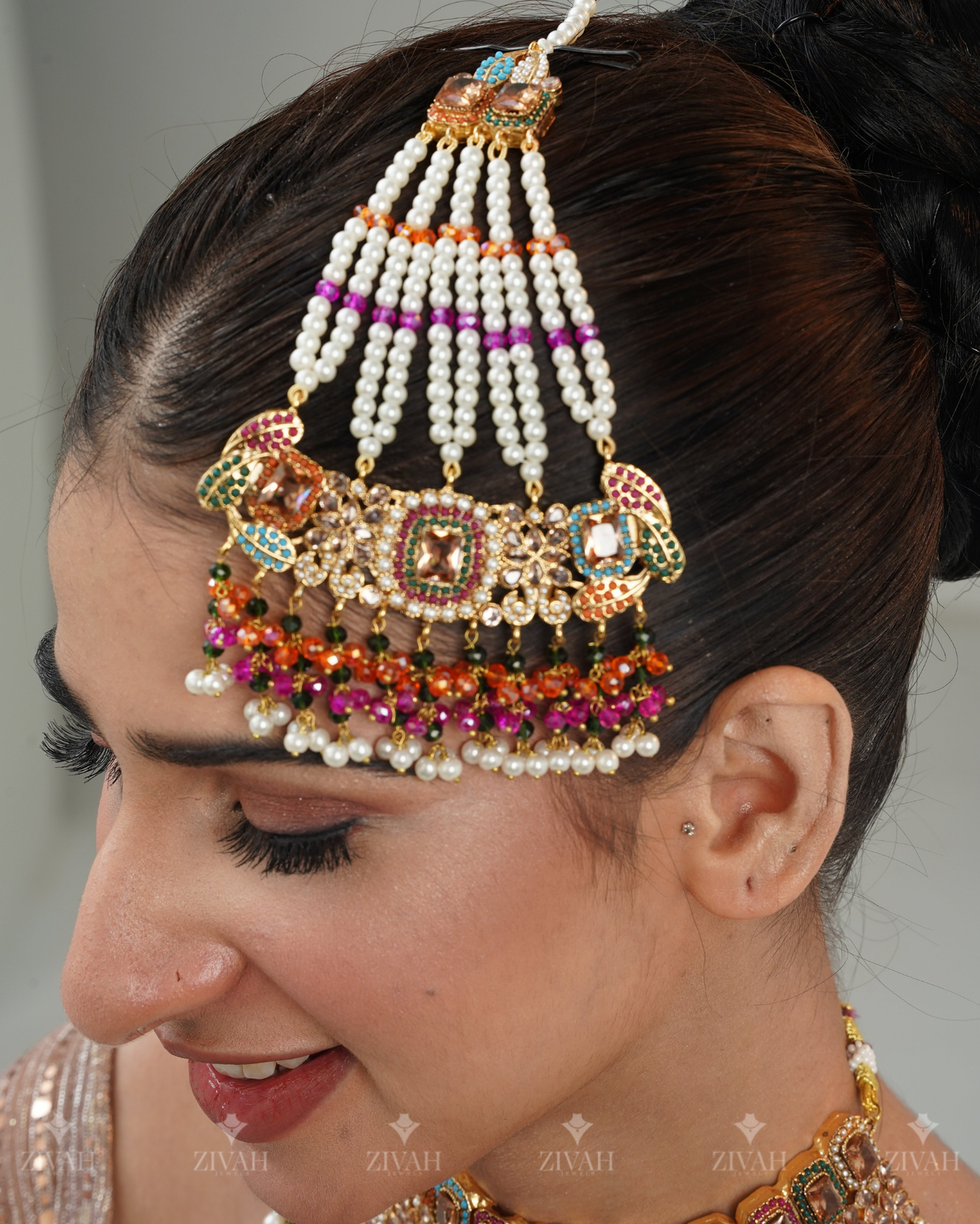 Rang-e-husn Nauratan Bridal Set