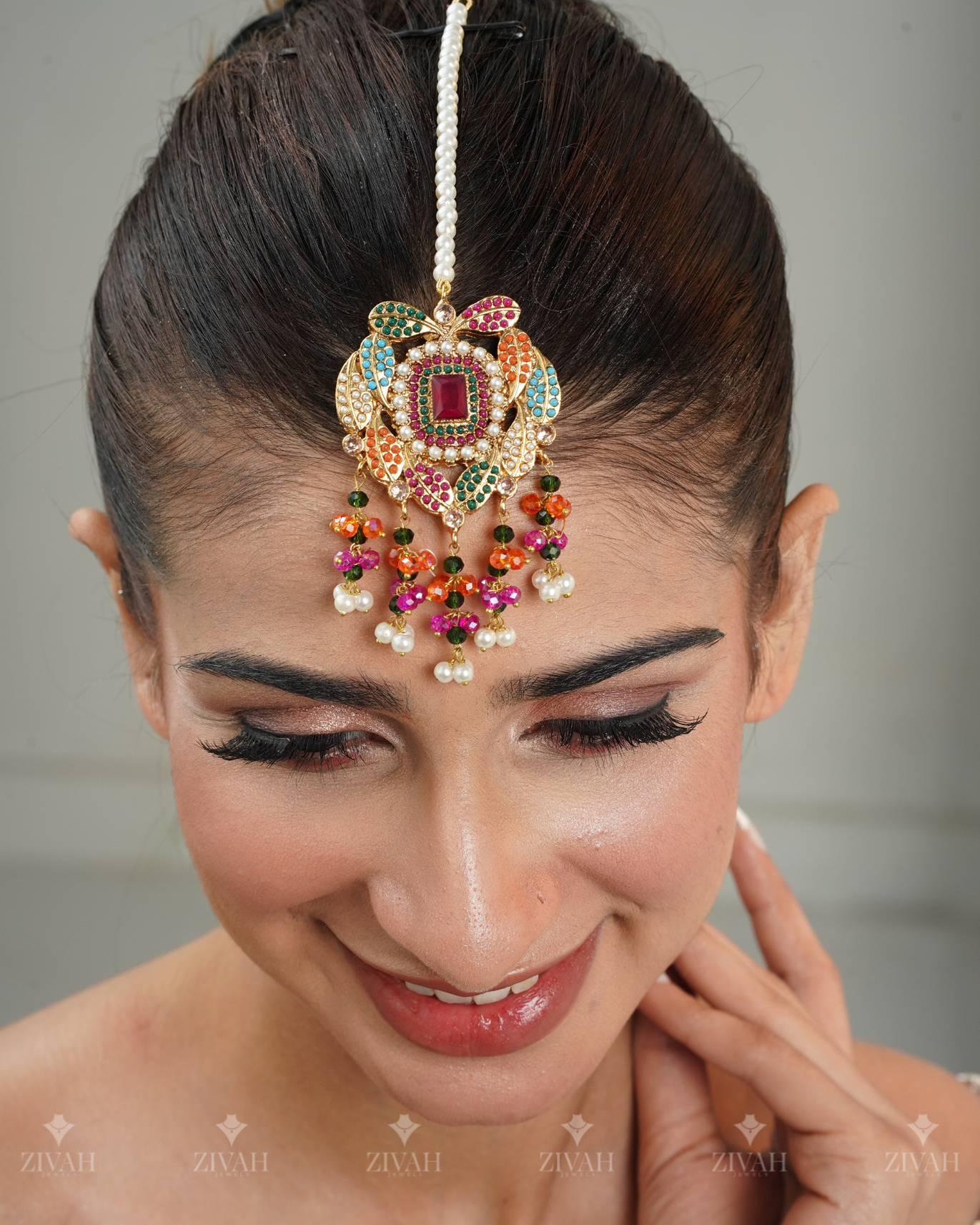 Rang-e-husn Nauratan Bridal Set