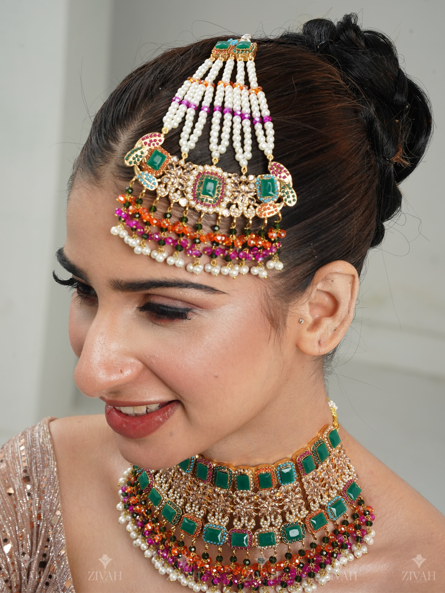 Rang-e-husn Nauratan Bridal Set