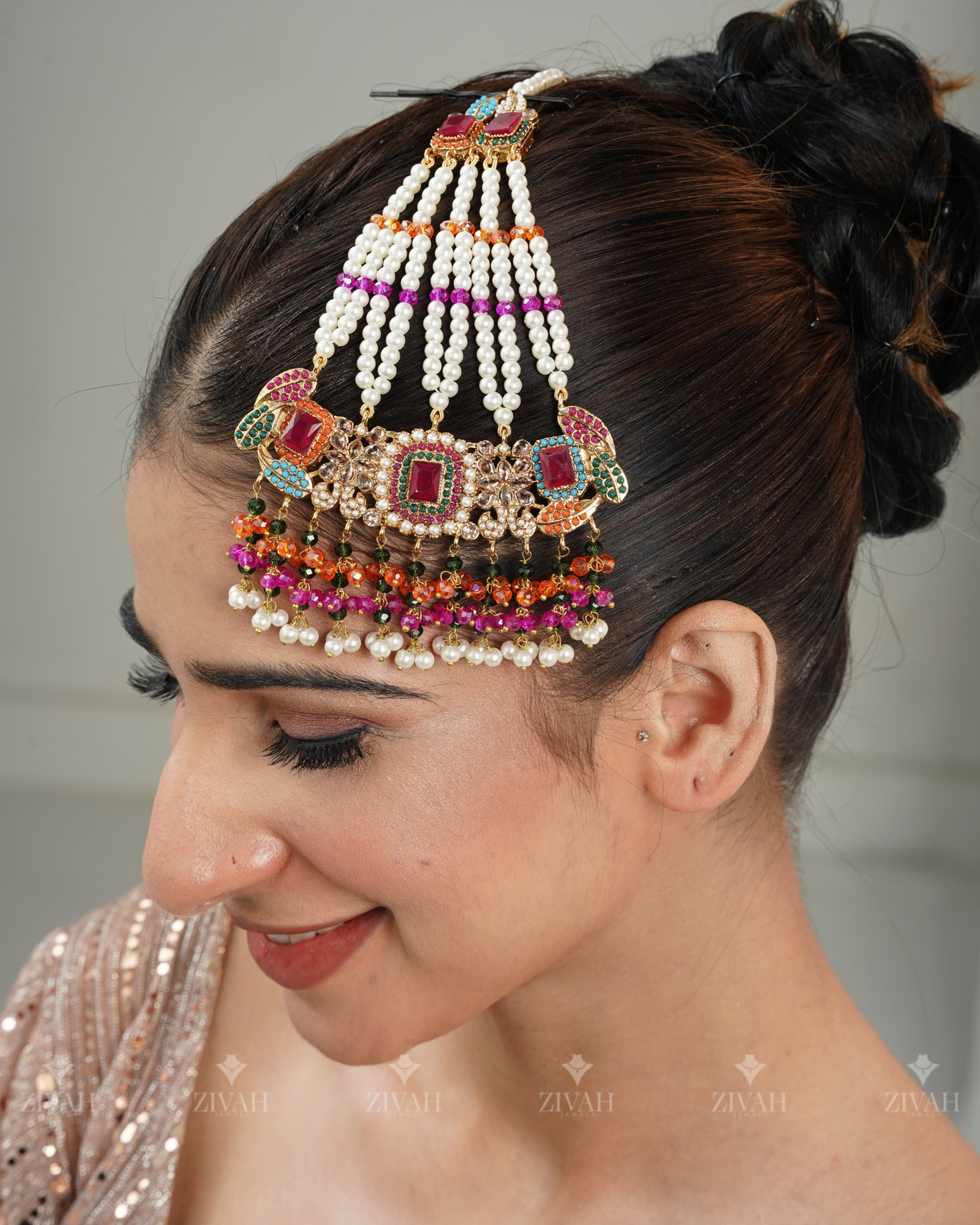 Rang-e-husn Nauratan Bridal Set