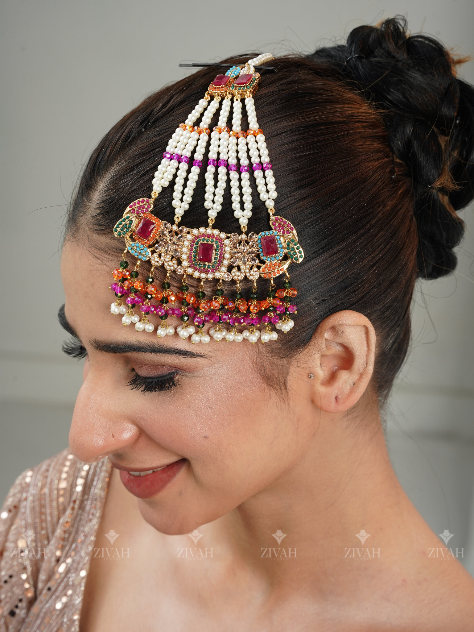 Rang-e-husn Nauratan Bridal Set