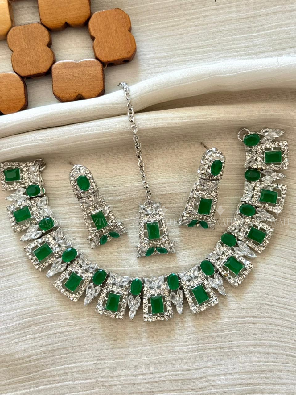 Imperial Royal Set with Tika2