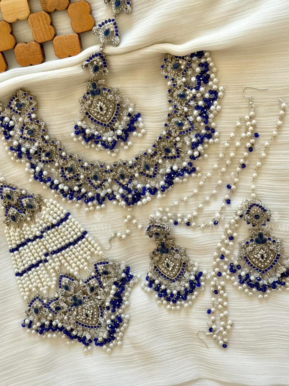The Exclusive Designer’s Made Bridal Set