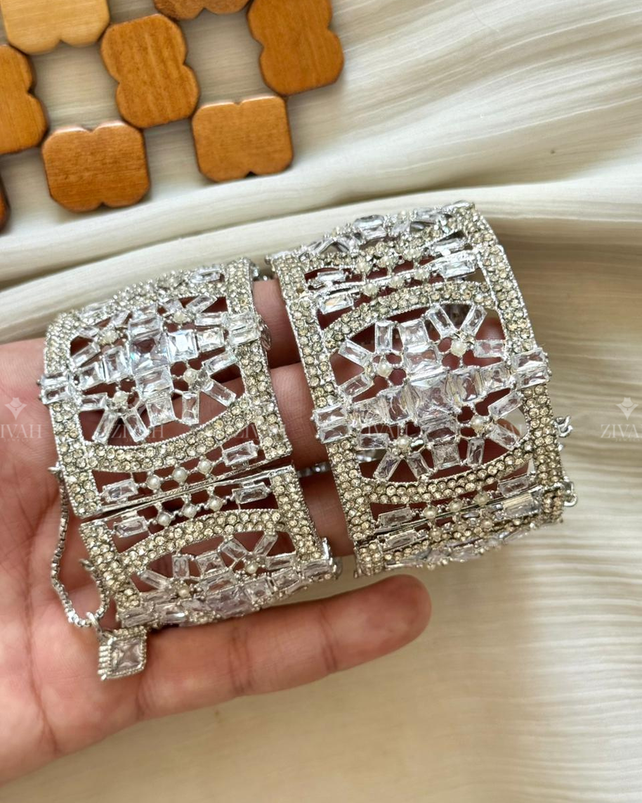 The Gul-e-Noor Openable Bangles