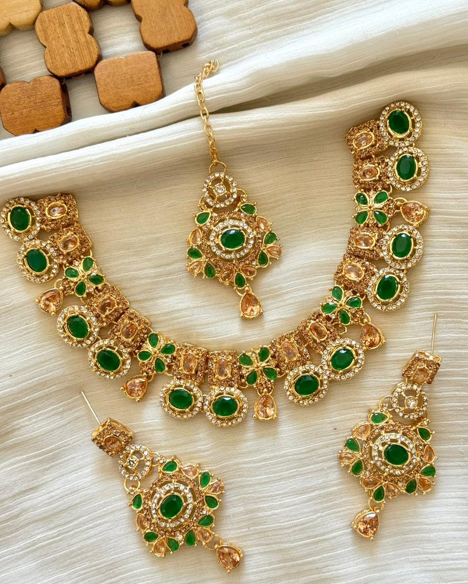 Elegant Style Zircon Necklace Sets