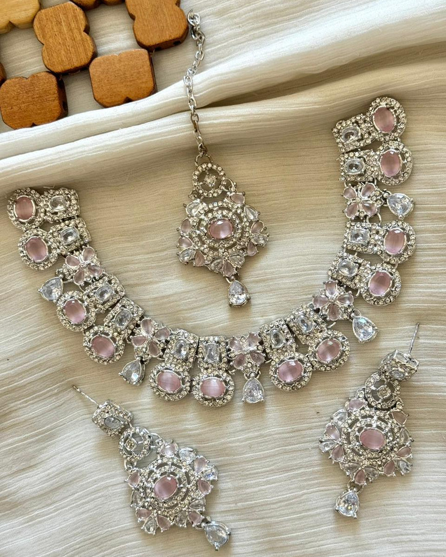 Elegant Style Zircon Necklace Sets