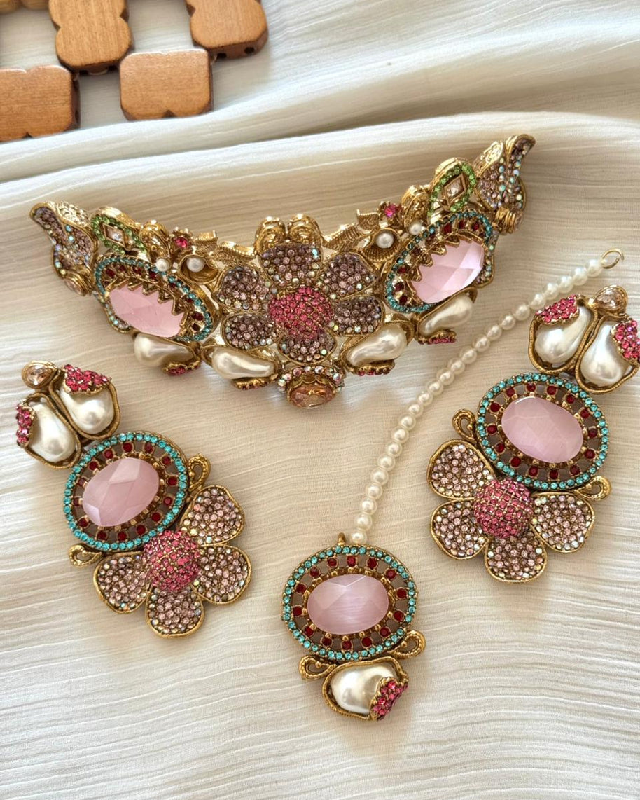 Jashan-e-Noor MOP Choker Set with Tika