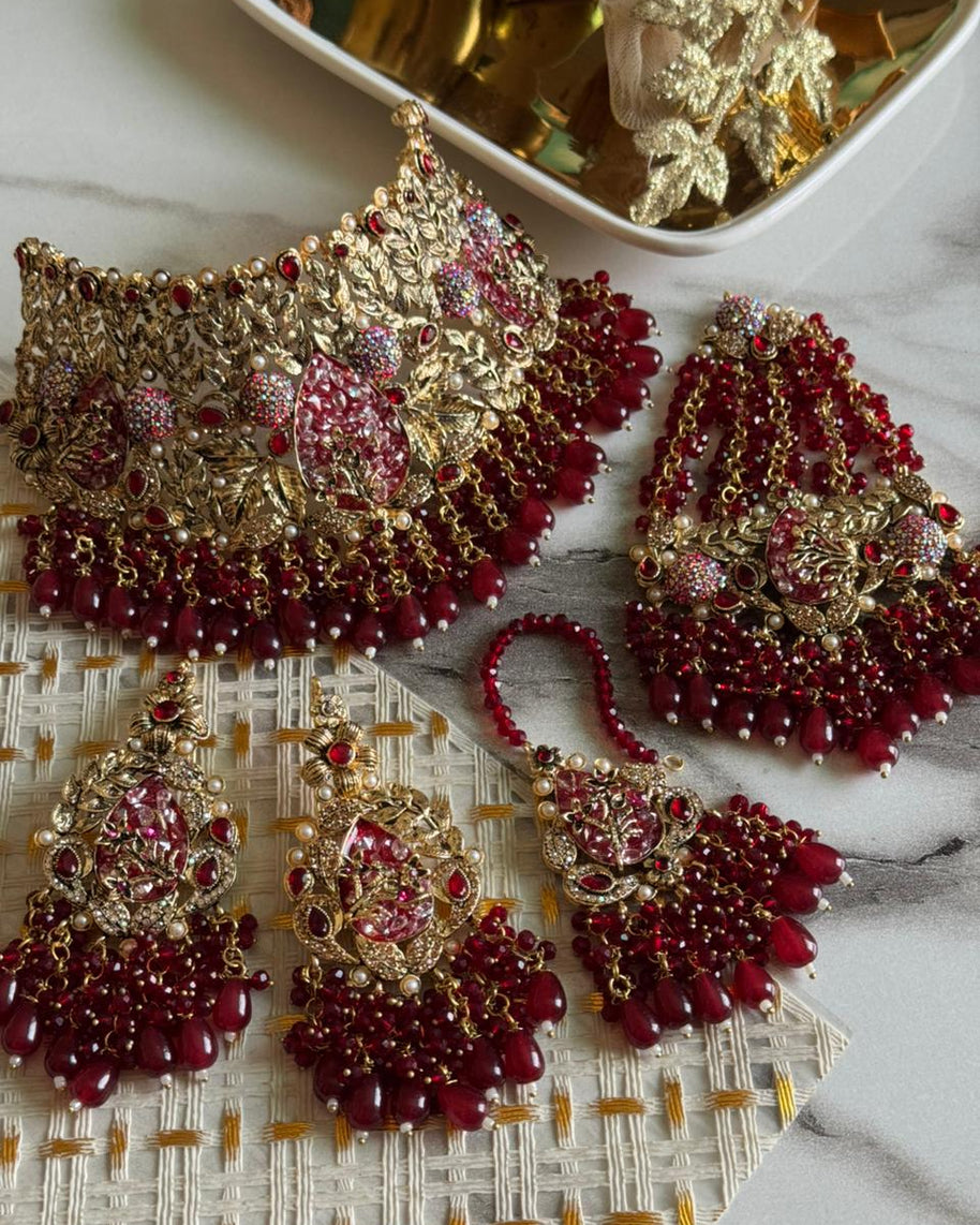 Tradational Reverse Zircon Crush Stones Bridal Set