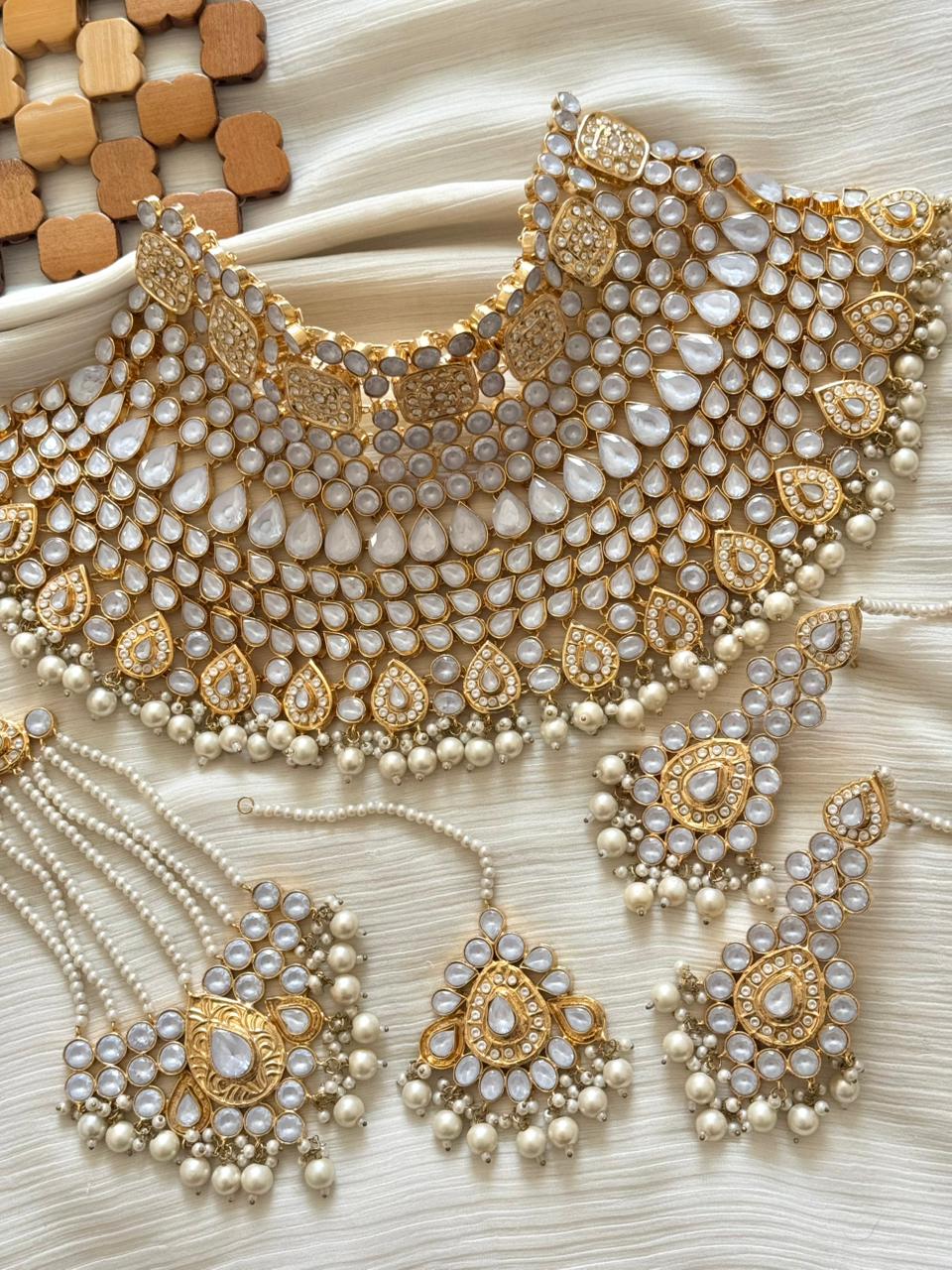 &nbsp;Zeenat-e-Ishq Designer’s Gold Plated Zircon Bridal Set