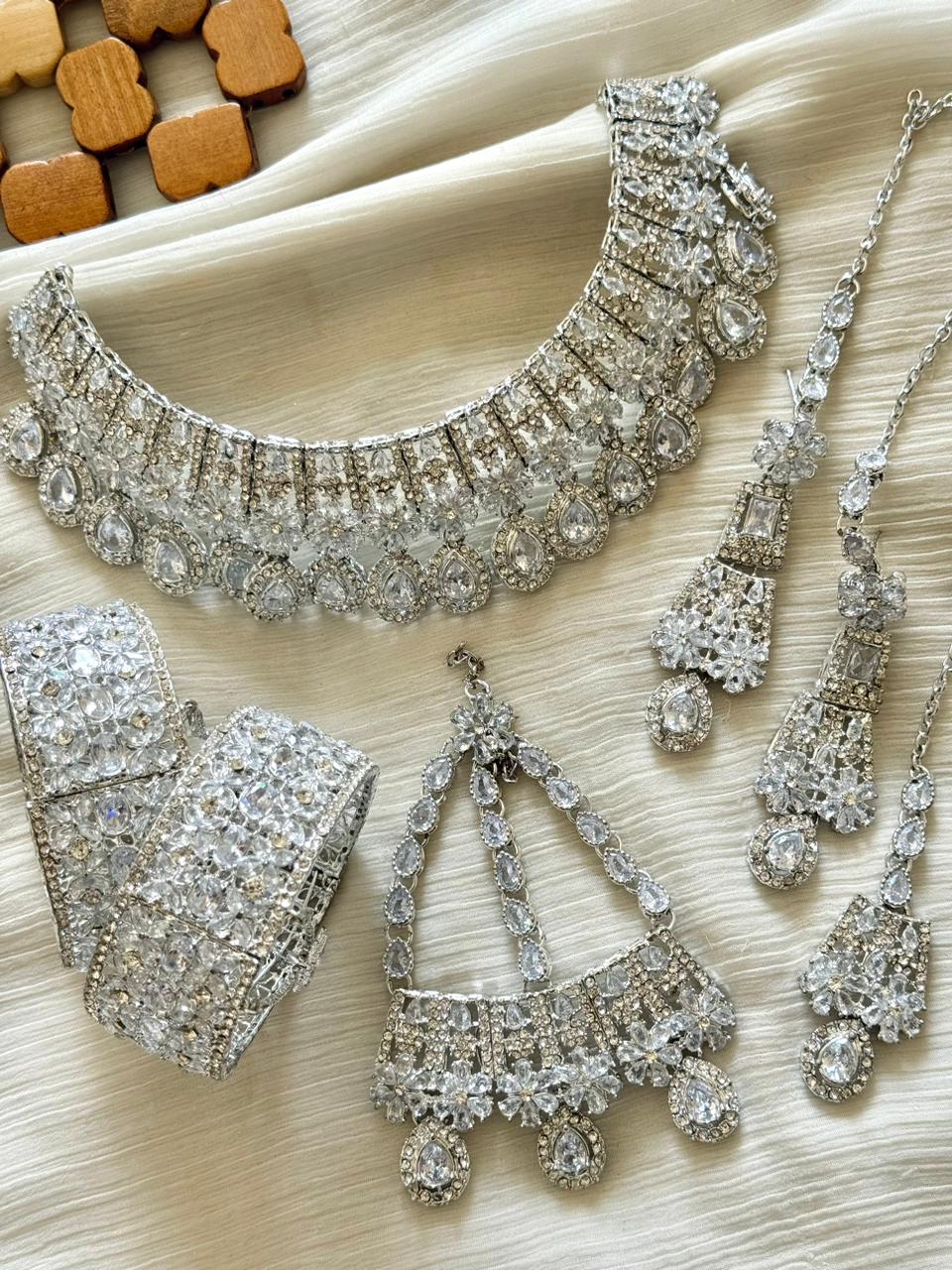 Zircon Bridal Sets With Openable Standard Size Bangles