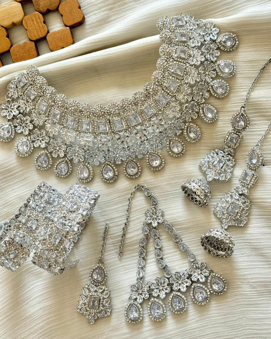 Zircon Bridal Sets With Openable Standard Size Bangles