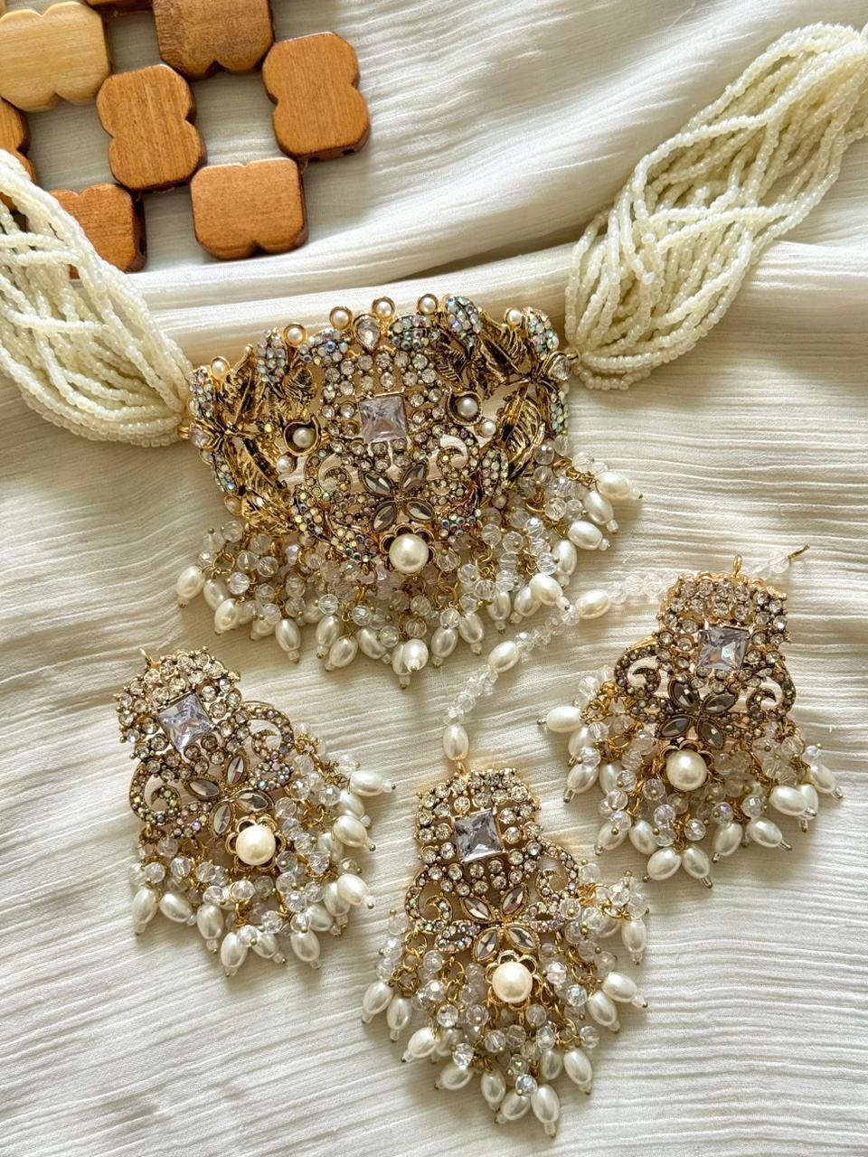 Designer’s Made Choker Sets