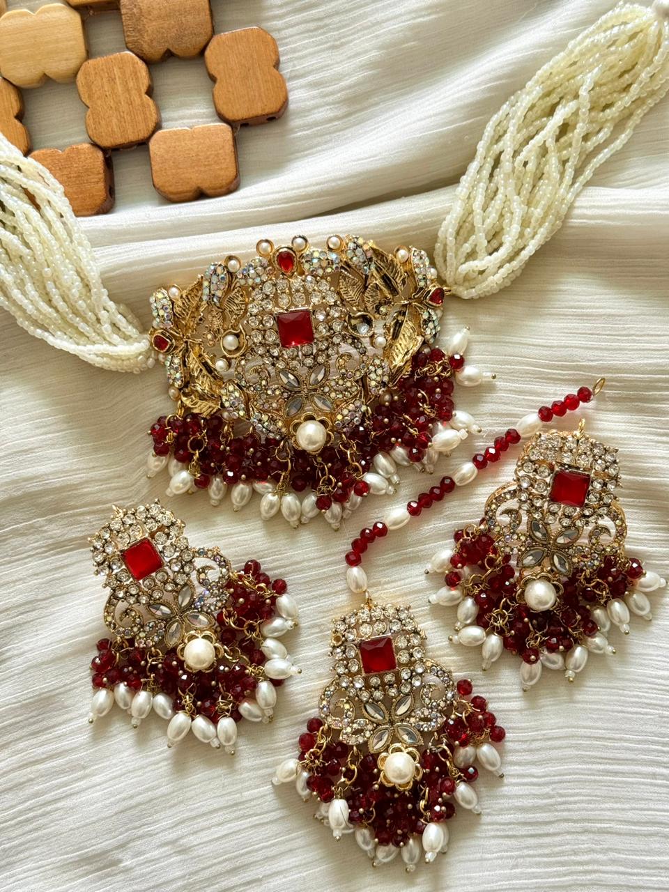 Designer’s Made Choker Sets