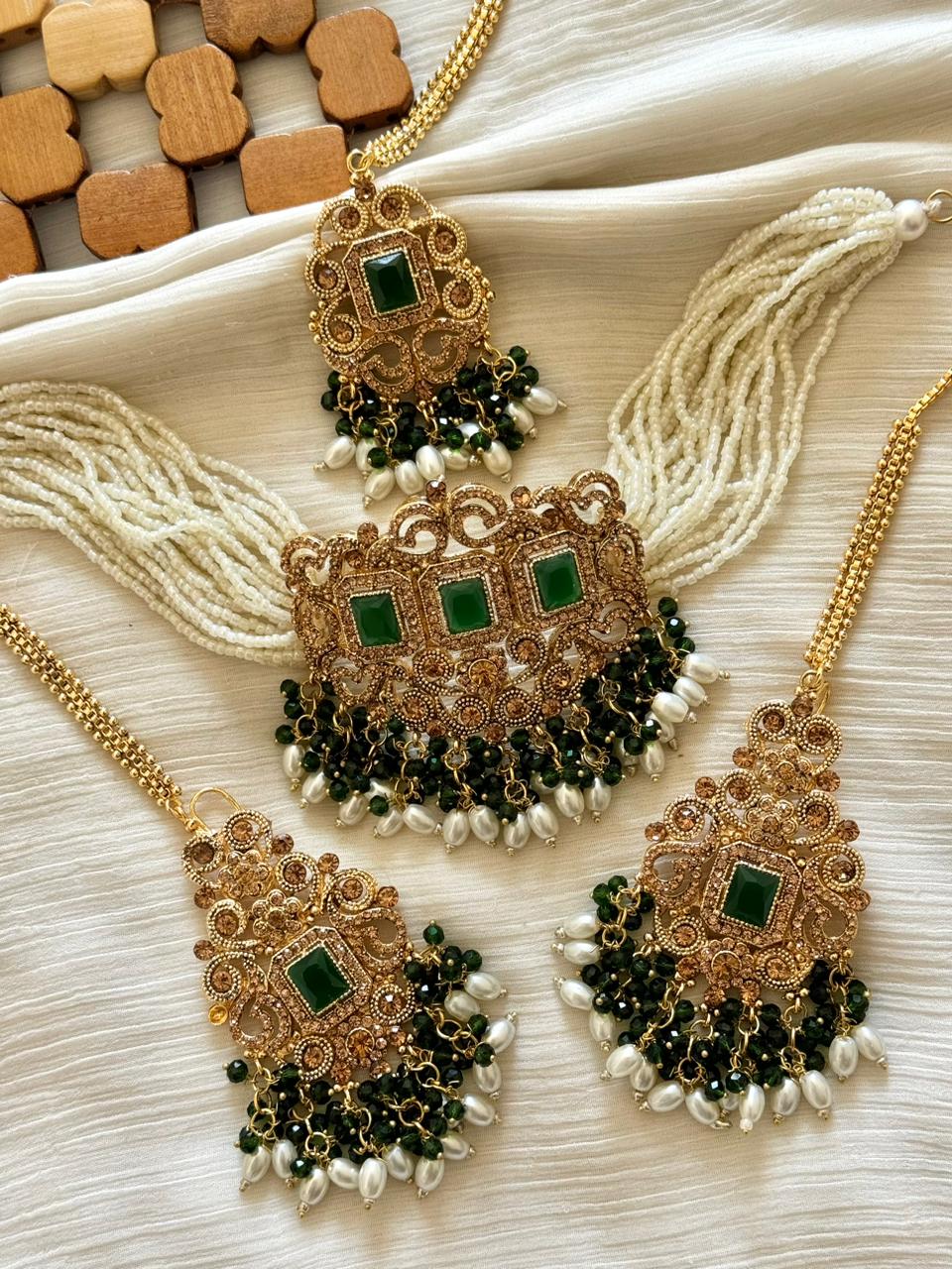Designer’s Rajwadi Zircon Choker Set