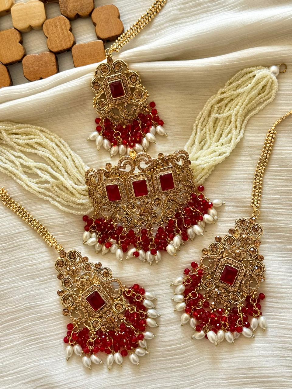 Designer’s Rajwadi Zircon Choker Set