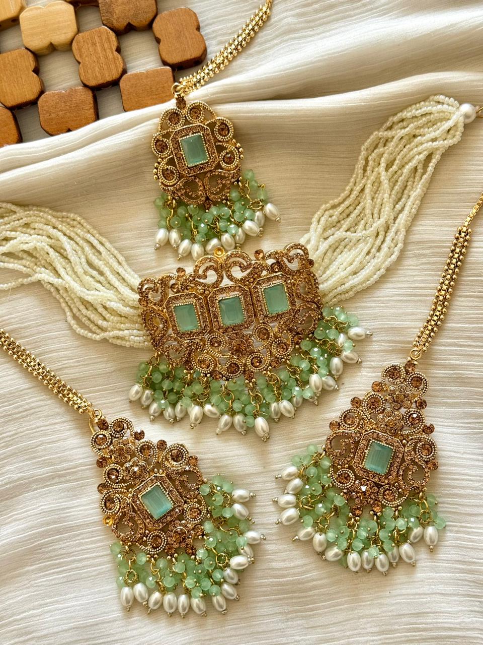 Designer’s Rajwadi Zircon Choker Set