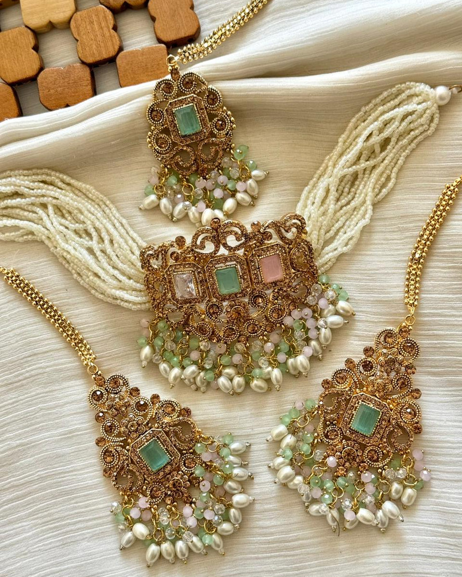 Designer’s Rajwadi Zircon Choker Set