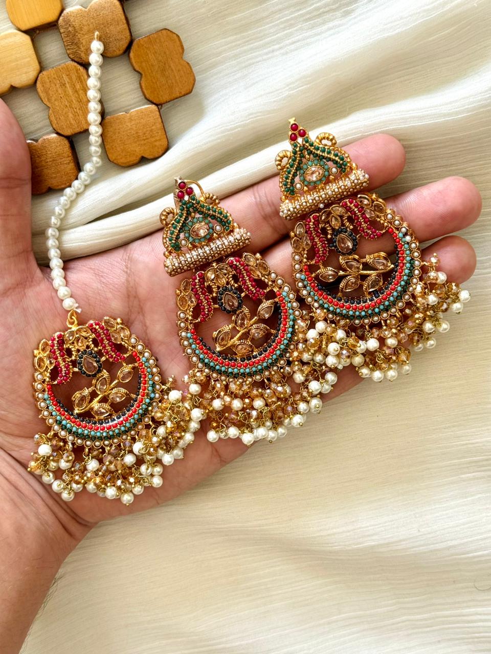 Nauratan Earings & Teeka