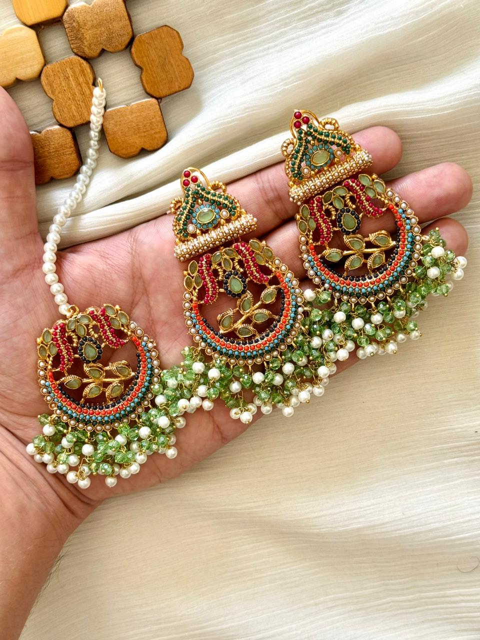 Nauratan Earings & Teeka