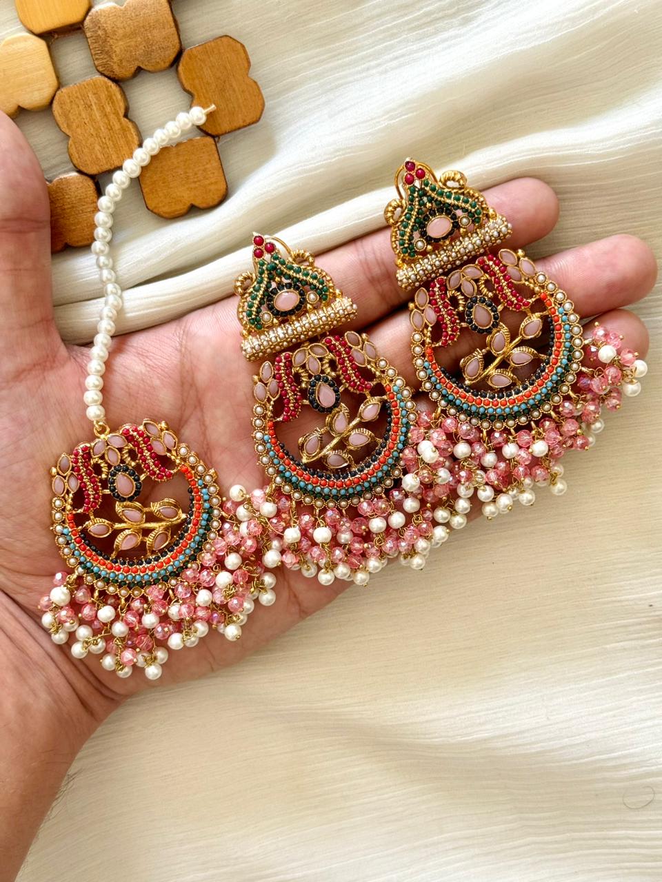 Nauratan Earings & Teeka