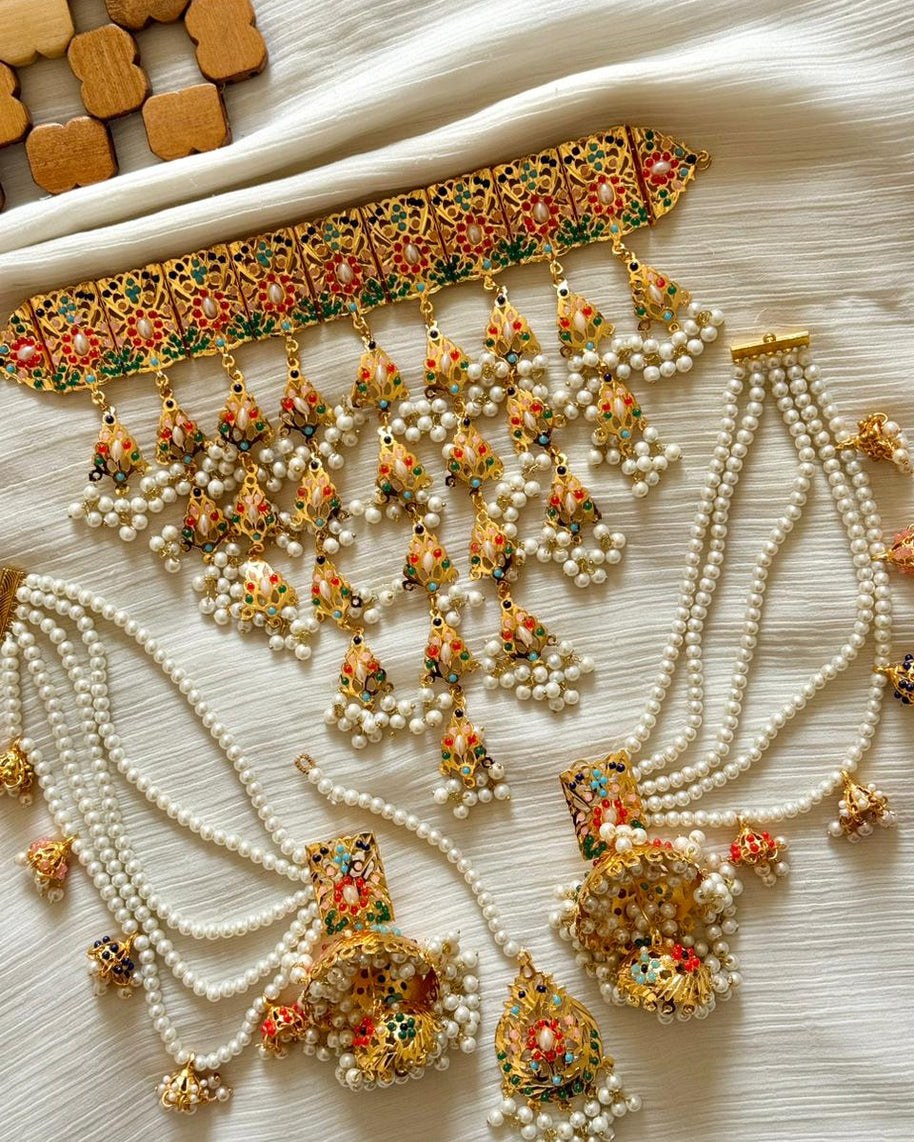 Nauratan Hyderabadi Choker Set