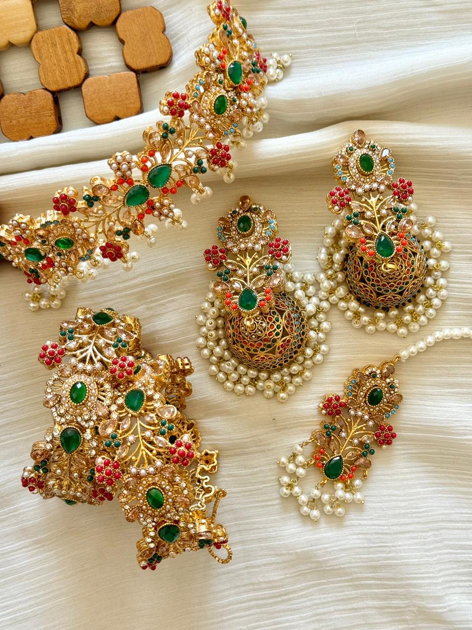 Nauratan Trendy Set With Standard Size Lock Bangles