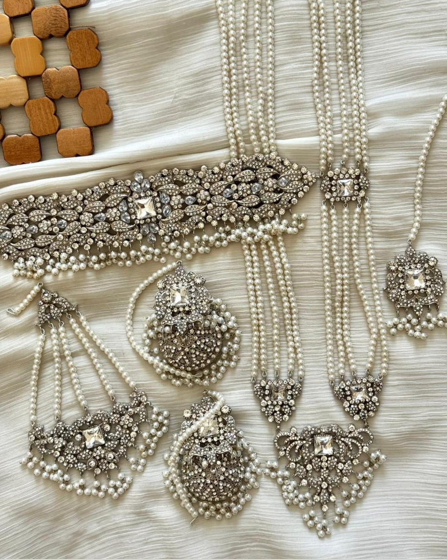 The Royal Mirha’s Beauty Bridal Set