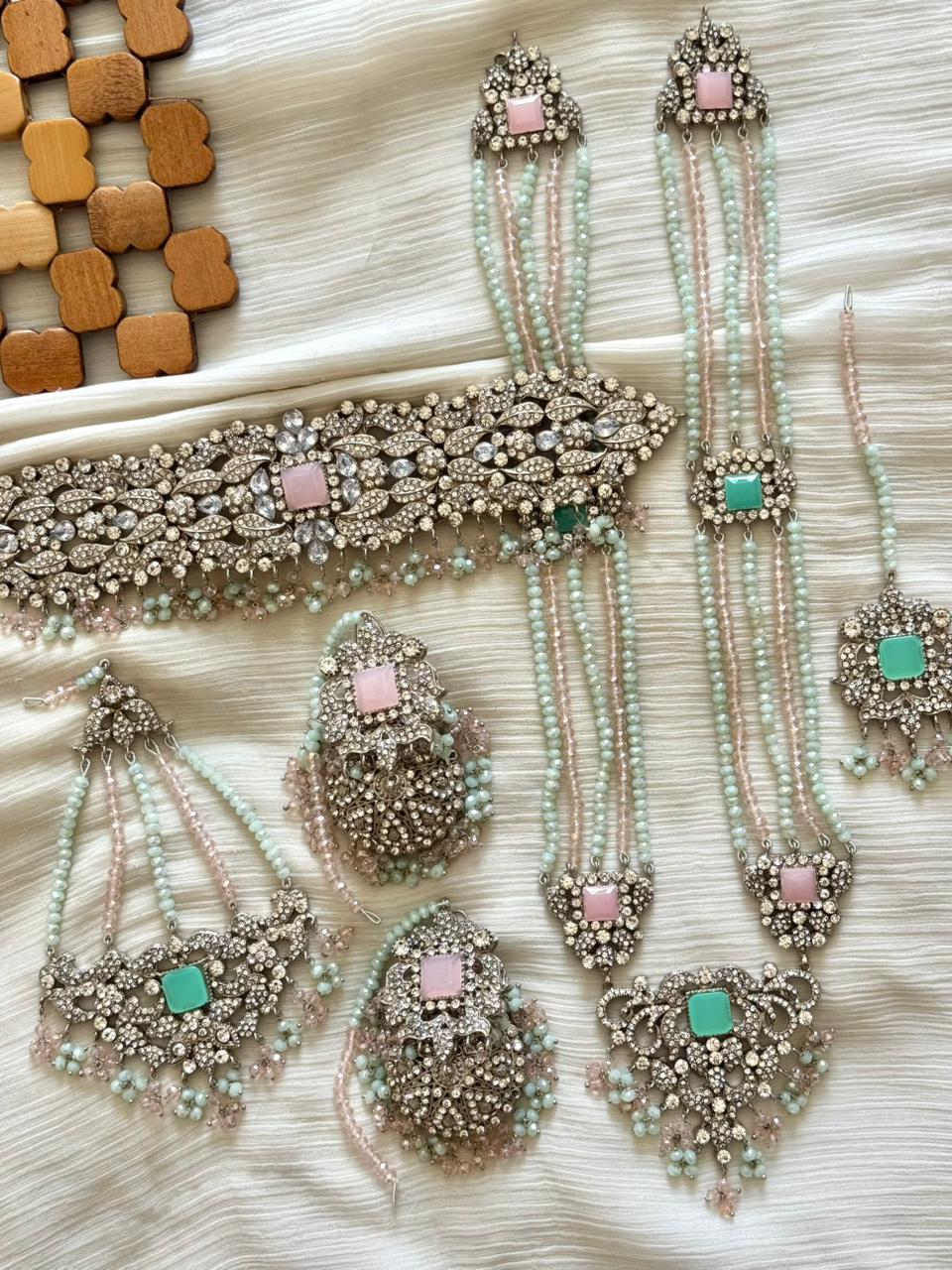 The Royal Mirha’s Beauty Bridal Set