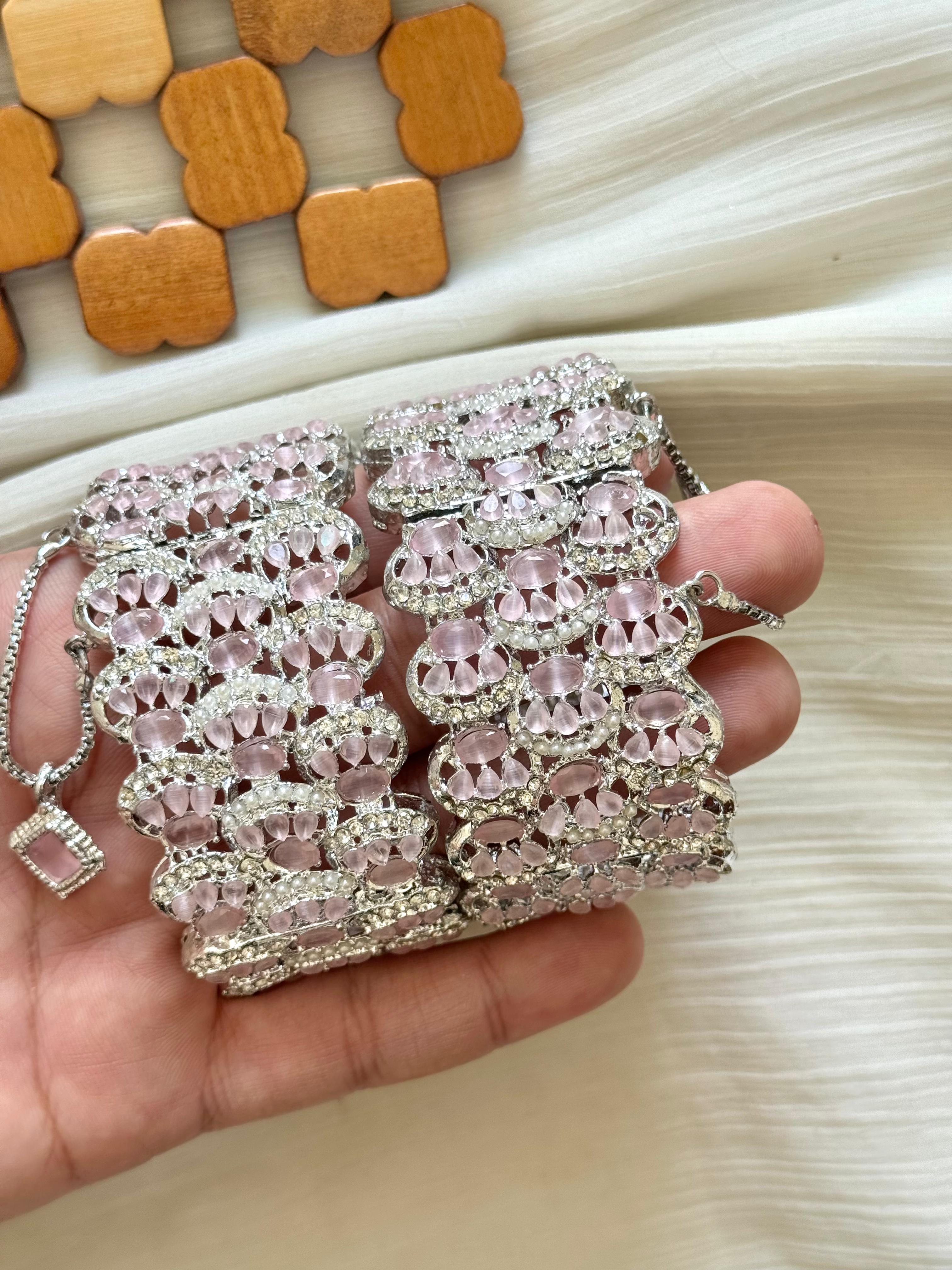 Gold Polish Zircon Openable Bangle