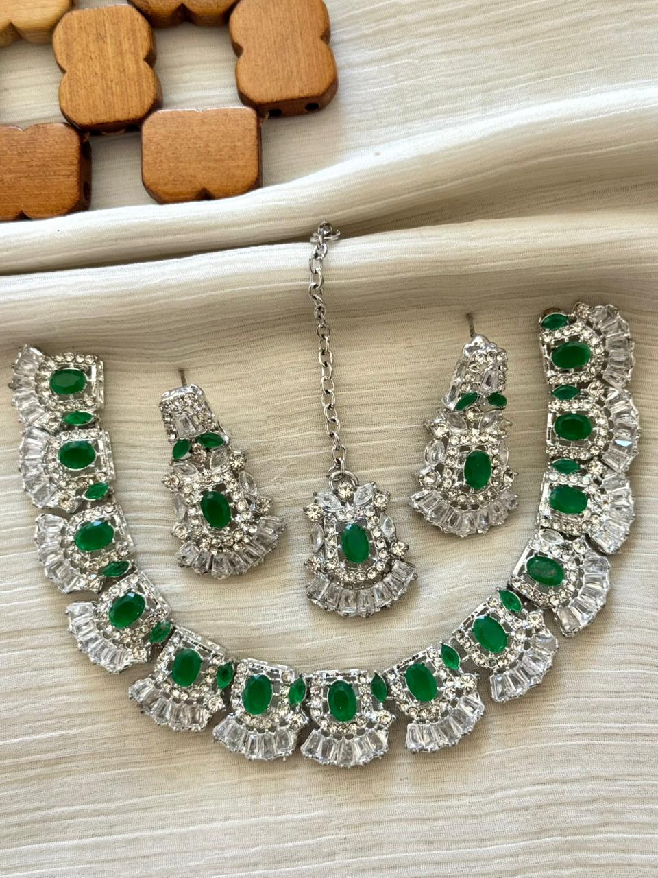 The Splendide Necklace Set