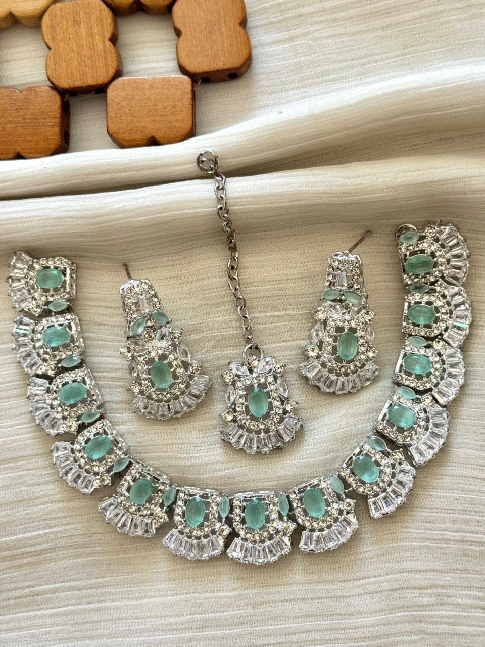 The Splendide Necklace Set