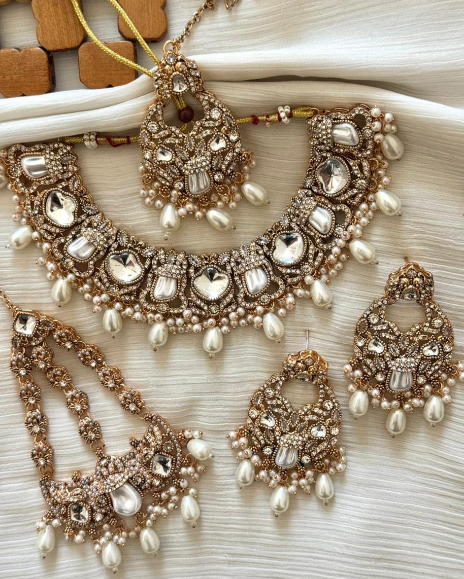 Pure Gulnaar Pearl Kundan Set