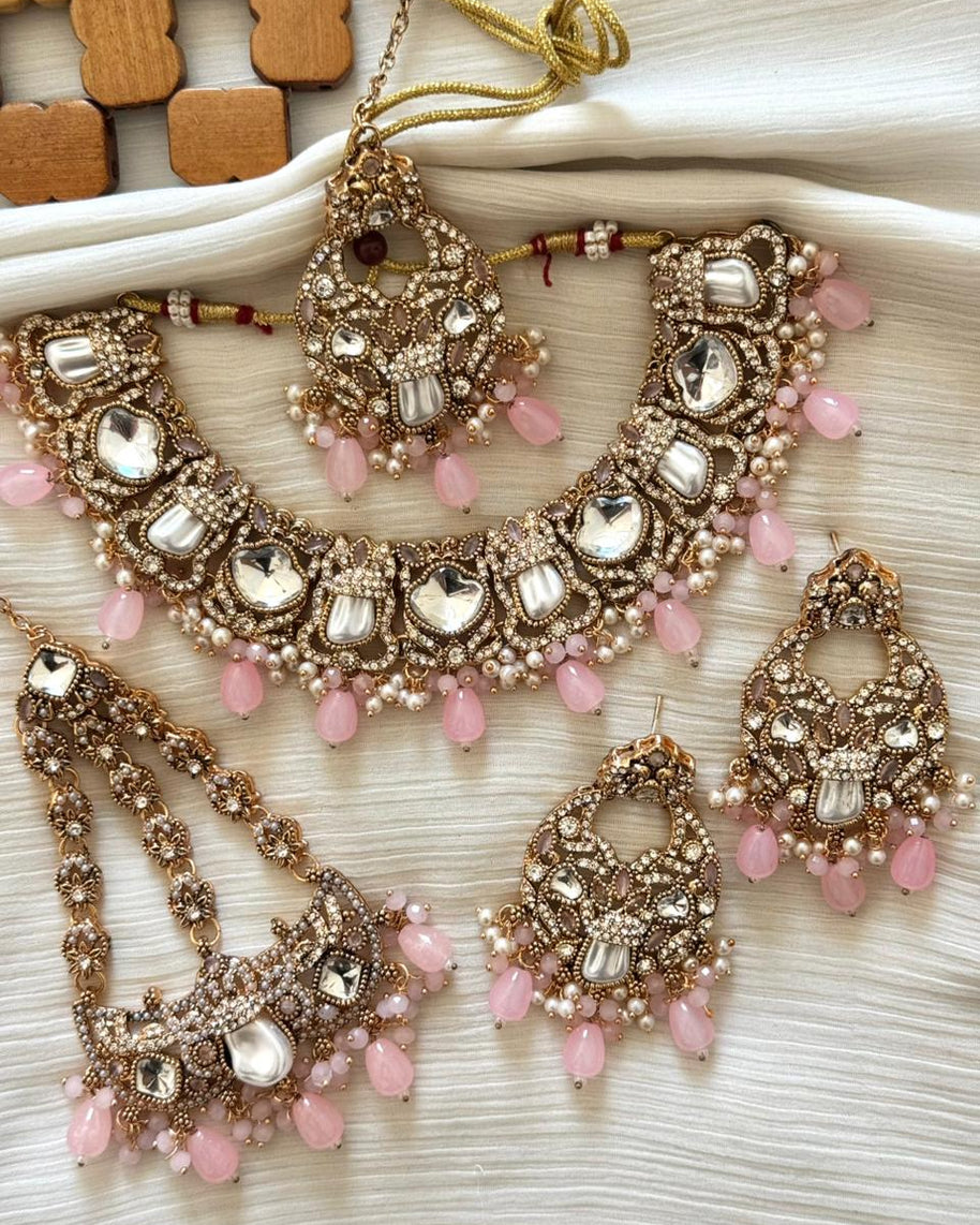 Pure Gulnaar Pearl Kundan Set