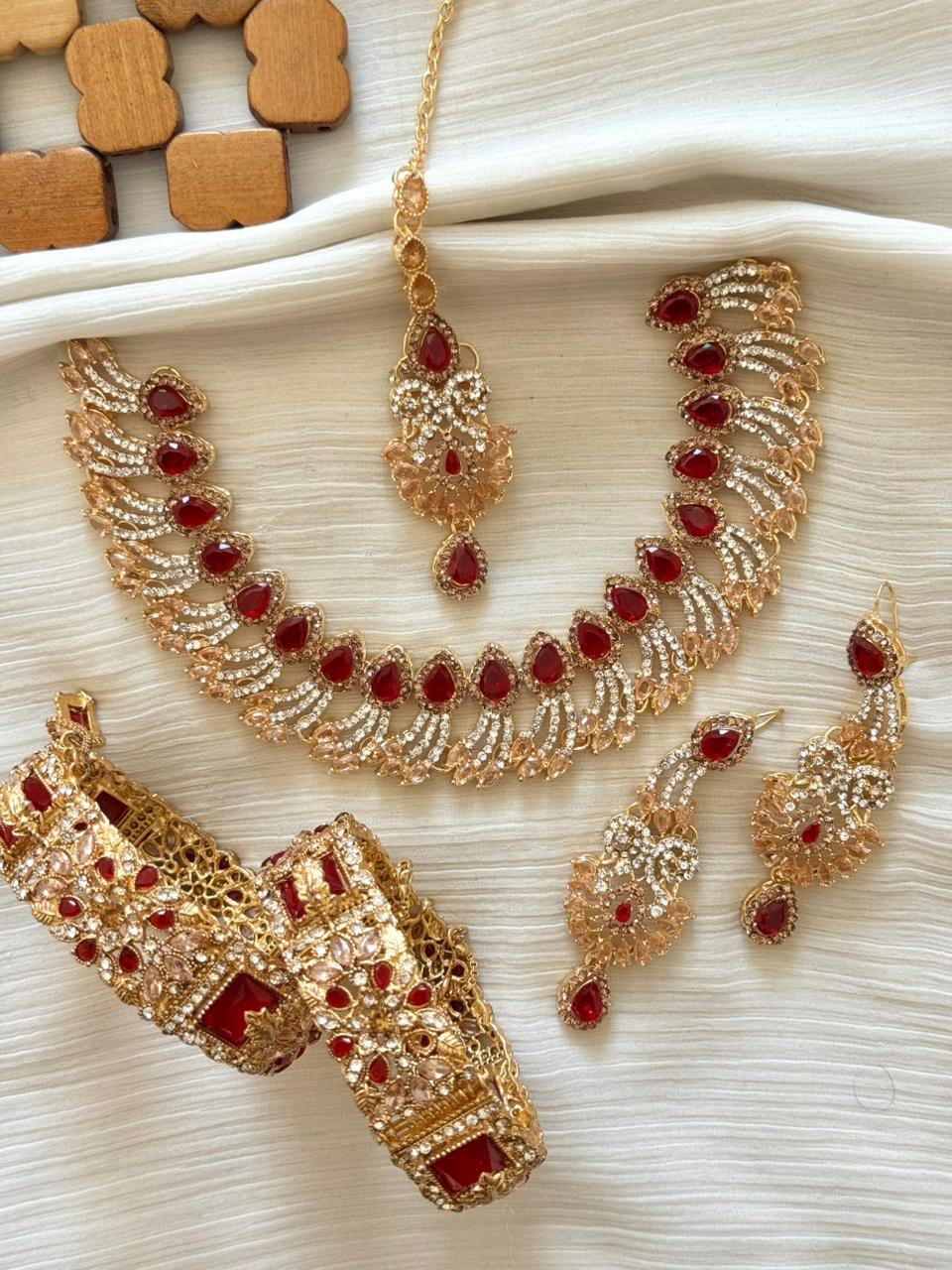 The Finest Quality Zircon Necklace & Openable Bangles