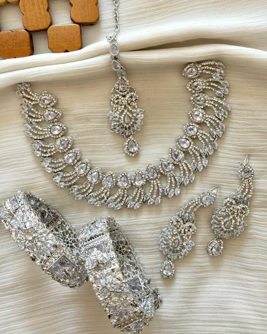 The Finest Quality Zircon Necklace & Openable Bangles